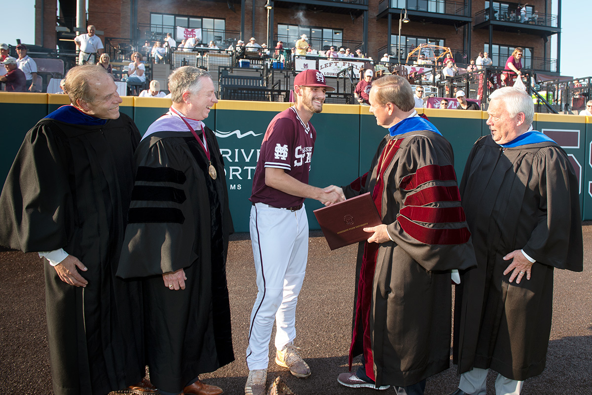 Former Diamond Dawgs Dakota - Mississippi State Baseball