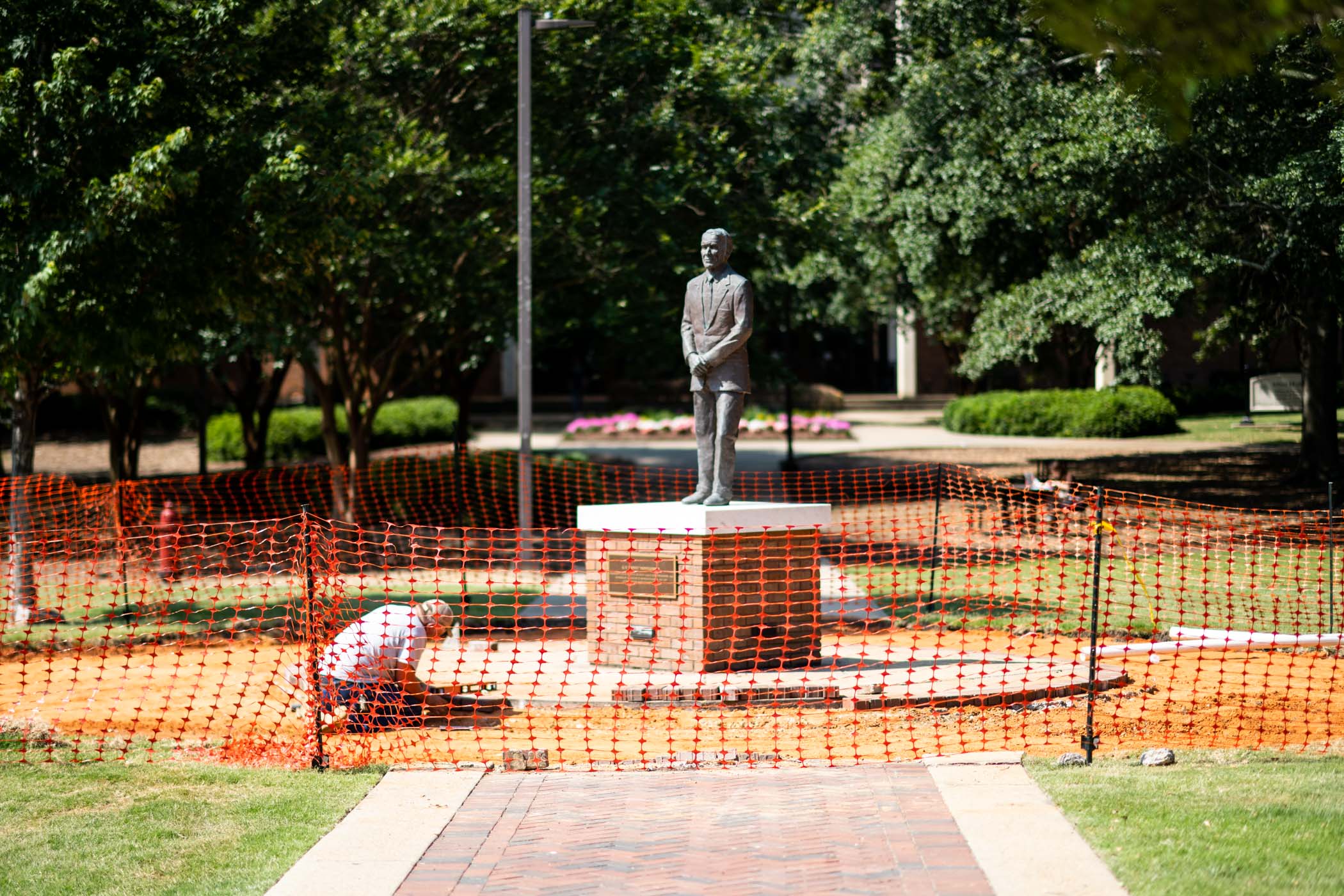 Construction underway on MSU&#039;s G.V. &quot;Sonny&quot; Montgomery bronze statue.
