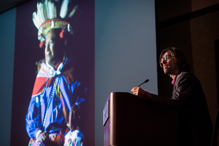 Sebastián Suki Beláustegui presents slidehow of his work.