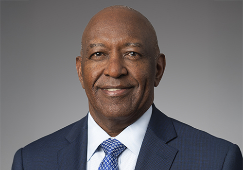 Kenneth B. “Ken” Robinson named for the College of Business