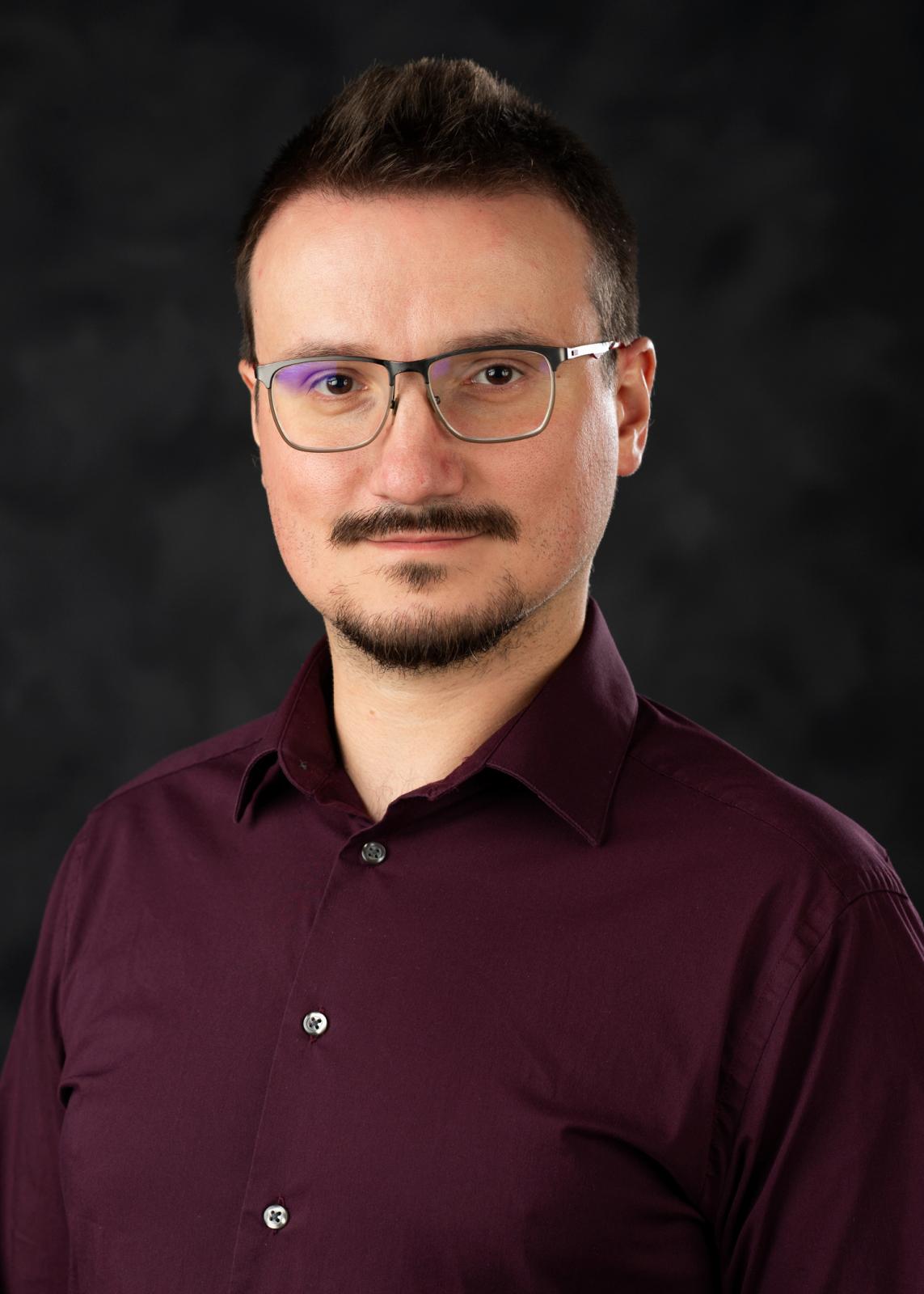 Krzysztof Raczynski headshot