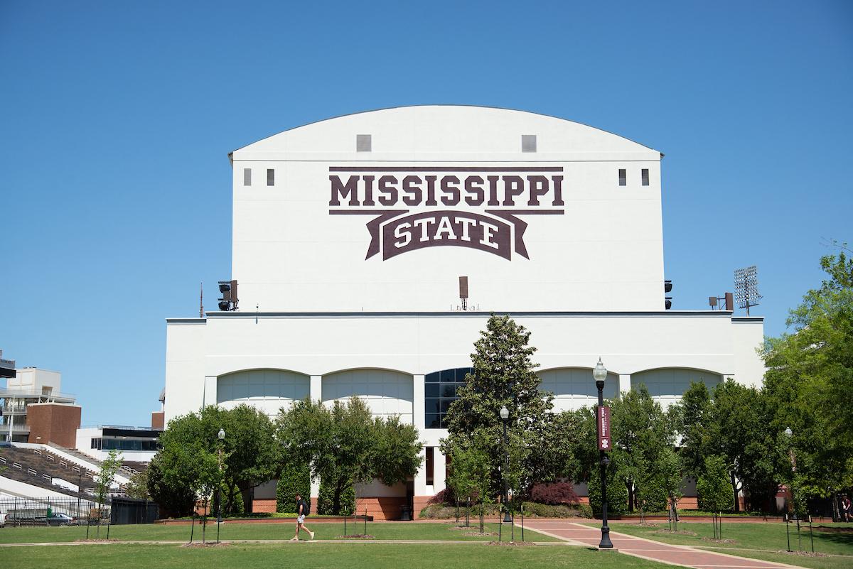 exterior davis wade stadium